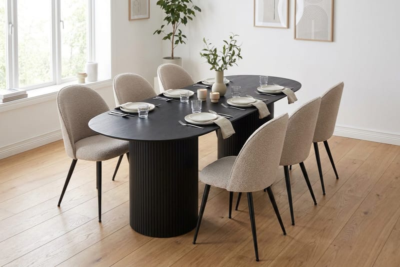 Kopparbo oval spisegruppe 220 cm med 6 Nibe Plus spisestoler - Svartlasert eik - Møbler - Bord - Spisegruppe