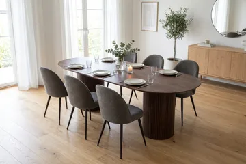 Kopparbo oval spisegruppe 220 cm med 6 Nibe Plus spisestoler - Valnøtt - Møbler - Bord - Spisegruppe