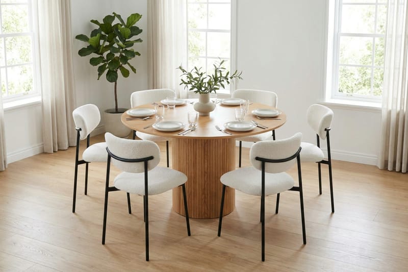 Kopparbo rund spisegruppe 130 cm eik med 6 Lucy-spisestoler - Eik - Møbler - Bord - Spisegruppe