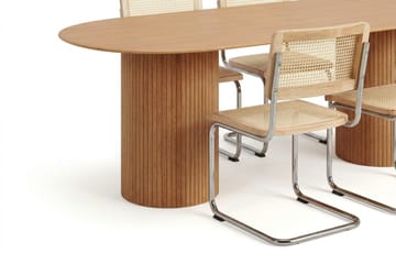 Kopparbo spisegruppe oval 220 cm eik med 8 Build spisestoler - Eik - Møbler - Bord - Spisegruppe