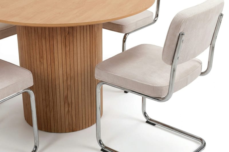 Kopparbo spisegruppe rund 110 cm eik med 4 Milva spisestoler - Eik - Møbler - Bord - Spisegruppe