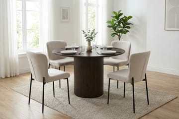Kopparbo spisegruppe rund 110 cm Røkt eik med 4 Elsie spisestoler - Røkt eik/Beige - Møbler - Bord - Spisegruppe
