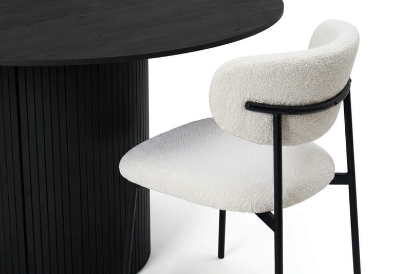 Kopparbo spisegruppe rund 130 cm svart med 6 Lucy spisestoler - Svart - Møbler - Bord - Spisegruppe