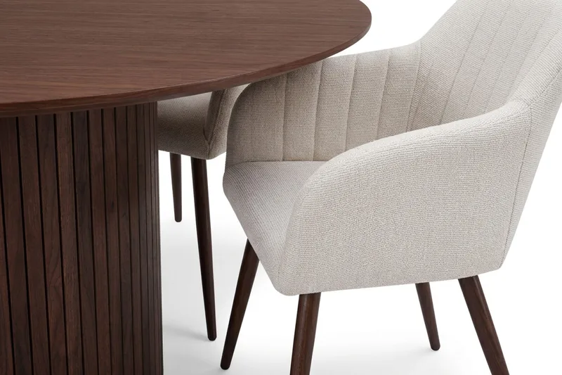 Kopparbo spisegruppe rund 180 cm valnøtt med 8 Filippa spisestoler - Valnøtt - Møbler - Bord - Spisegruppe