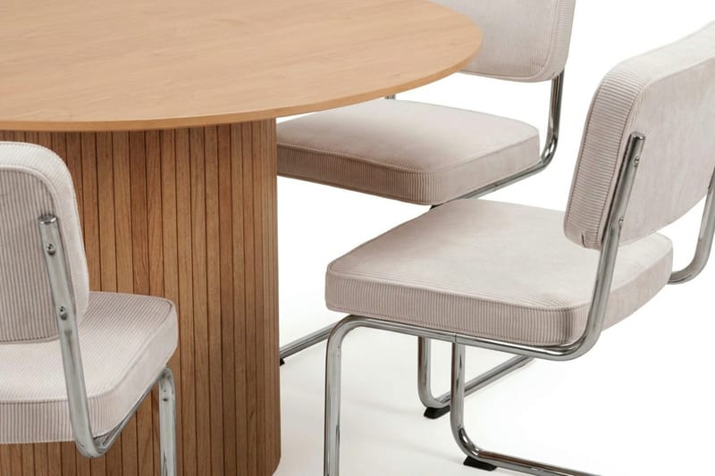 Kopparbo spisegruppe rund ca. 130 cm eik med 6 Milva spisestoler - Eik - Møbler - Bord - Spisegruppe