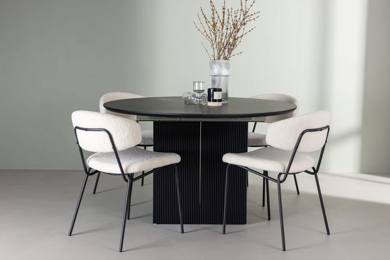Matilda uttrekkbart spisebord 130/180 cm med 4 Chico spisestoler