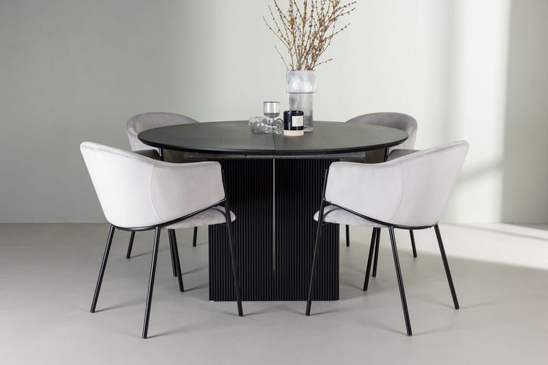 Matilda uttrekkbart spisebord 130/180 cm med 4 Evelina armstoler