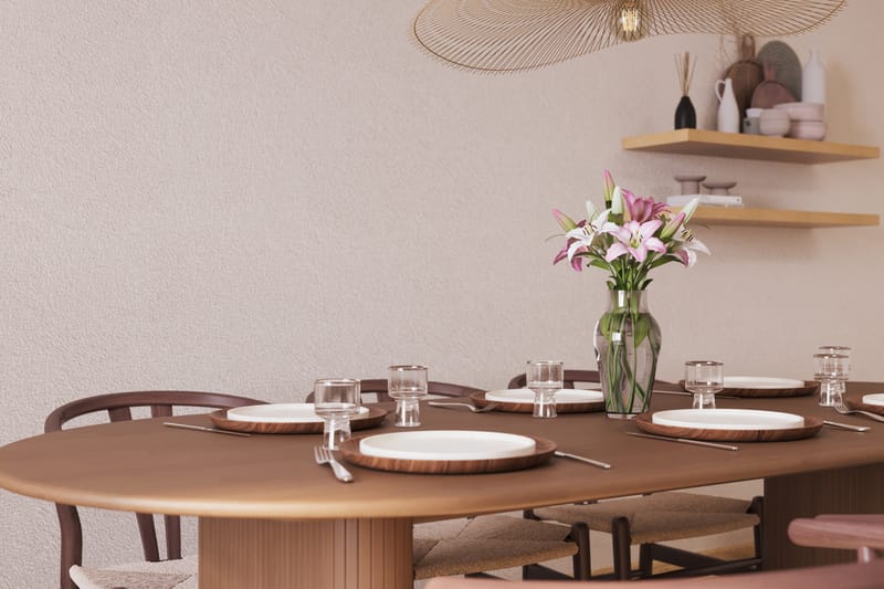 Noira Oval Spisegruppe 220 cm Valnøtt med 6 Dastoori Spisestoler - Brun - Møbler - Bord - Spisegruppe