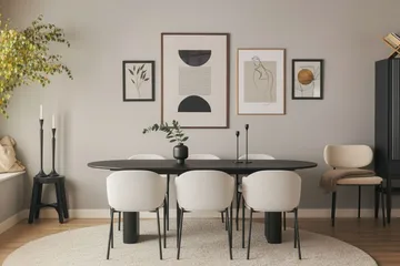 Noira Ovalt Spisebord 220 cm med 6 Filip Spisestoler - Svart / Hvit Bouclé - Møbler - Bord - Spisegruppe