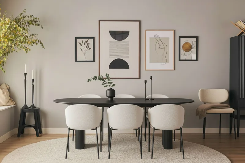 Noira Ovalt Spisebord 220 cm med 6 Filip Spisestoler - Svart / Hvit Bouclé - Møbler - Bord - Spisegruppe