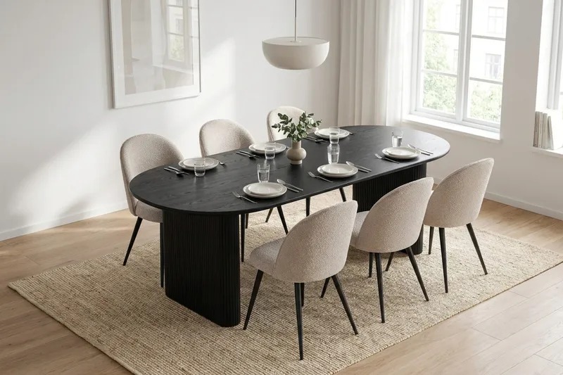 Noira Spisegruppe 220-320 cm uttrekkbar med 6 Nibe Plus Spisestoler - Svartlasert eik - Møbler - Bord - Spisegruppe