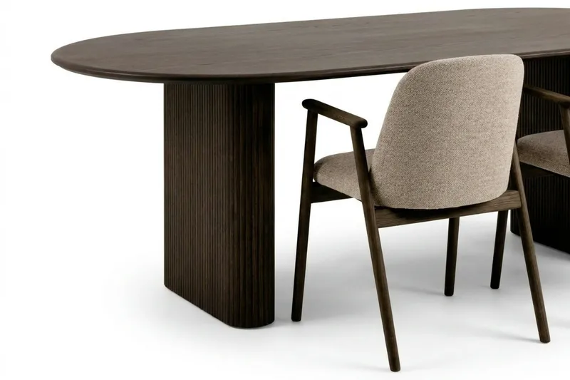 Noira spisegruppe uttrekkbar 160–220 cm røkt eik med 6 Reciclar spisestoler - Røkt eik - Møbler - Bord - Spisegruppe