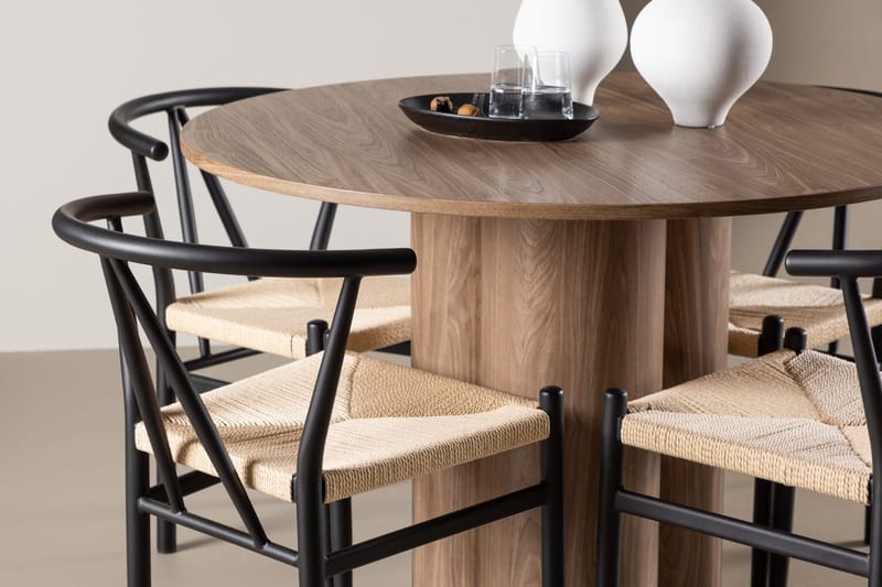 Olivia spisebord 110 cm med 4 Alfons armstoler - Møbler - Bord - Spisegruppe