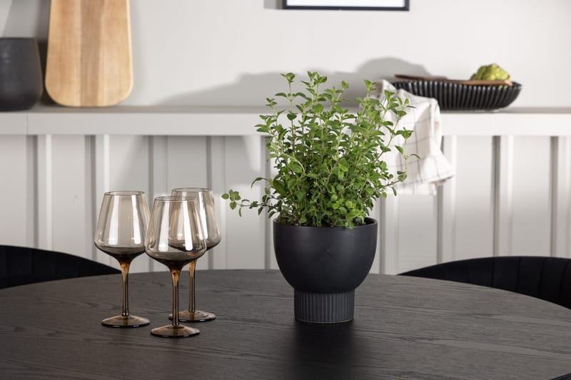Olivia spisebord 110 cm rundt med 4 Selma spisestoler - Møbler - Bord - Spisegruppe