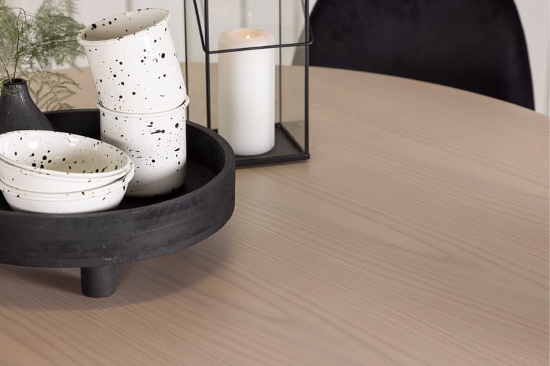Olivia Spisegruppe 110 cm Rund med 4 Polar Stoler - Whitewash - Møbler - Bord - Spisegruppe