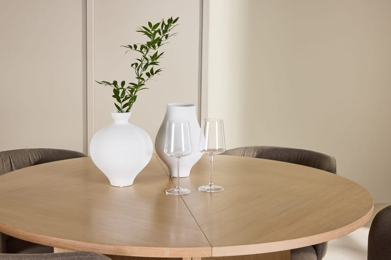 Oval matgrupp Venture Home Brun Vitputsad 4st - Møbler - Bord - Spisegruppe