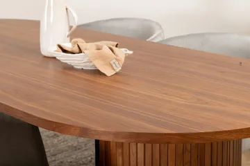 Oval spisegruppe Venture Home Bianca, Berit - valnøtt og lysgrå - Møbler - Bord - Spisegruppe
