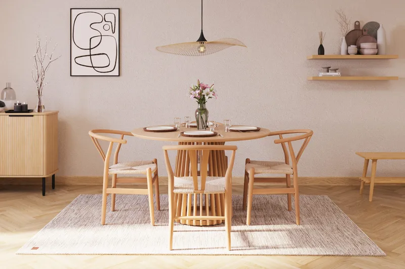 Peyra Matgruppe 120 cm Rund Eik med 4 Dastoori Spisestol - Natur - Møbler - Bord - Spisegruppe