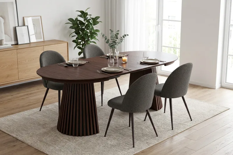 Peyra spisegruppe 120-220 cm med uttrekk og 4 Nibe Plus spisestoler - Valnøtt - Møbler - Bord - Spisegruppe