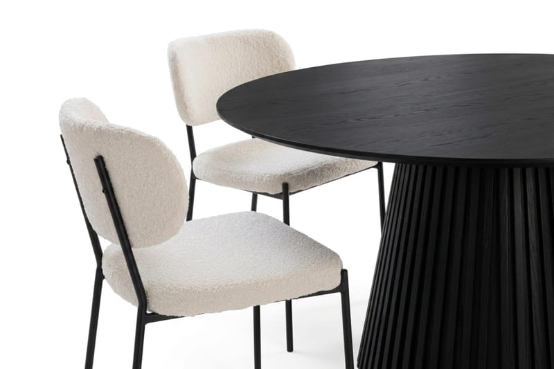 Peyra spisegruppe rund 180 cm svart med 8 Gemmiano spisestoler - Svart - Møbler - Bord - Spisegruppe