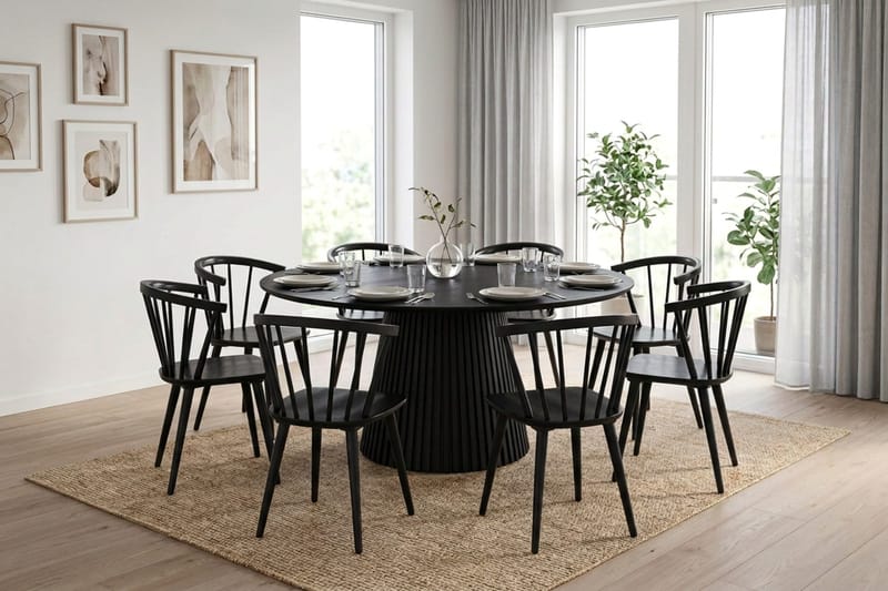 Peyra spisegruppe rund 180 cm svart med 8 Tyrö spisestoler - Svart - Møbler - Bord - Spisegruppe