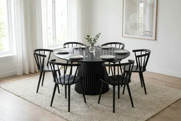 Peyra spisegruppe rundt 150 cm svart med 6 Tyrö spisestoler - Svart - Møbler - Bord - Spisegruppe