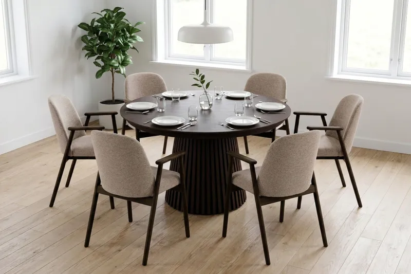 Peyra uttrekkbart rundt spisebord 120–220 cm røkt eik med 6 Reciclar spisestoler - Brun - Møbler - Bord - Spisegruppe