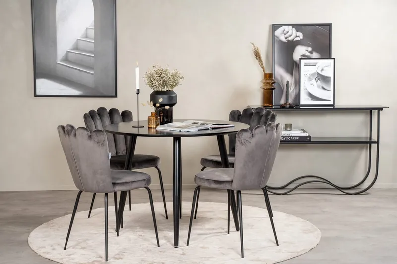 Plaza spisebord 100x100 cm med 4 Limhamn armstoler i fløyel