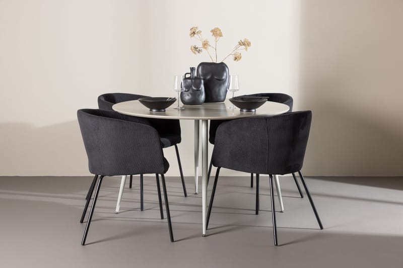 Plaza spisebord 120 cm med 4 Berit armstoler