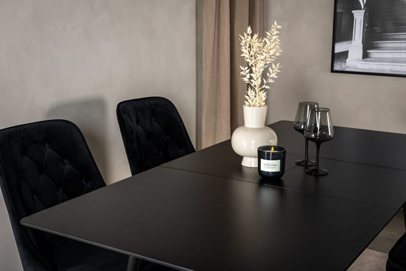 Rektangulær spisegruppe Venture Home Silar, Velvet Deluxe - svart - Møbler - Bord - Spisegruppe