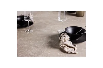 Rektangulært spisebord Vail - Møbler - Bord - Spisebord & kjøkkenbord