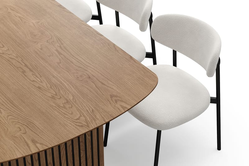 Richeto spisebord 210 cm med 6 Lucy spisestoler - Naturlig finish / hvit bouclé / metallben svart - Møbler - Bord - Spisegruppe