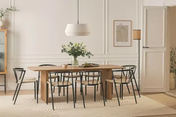 Richeto Spisebord 240 cm med 8 Winston Spisestoler - Naturlig finish / Beige / Metallben Svart - Møbler - Bord - Spisegruppe