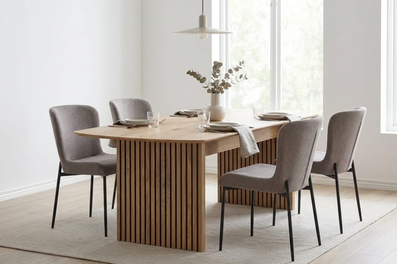 Richeto Spisegruppe Eik 180 cm med 4 Elsie Spisestoler - Eik/Grå - Møbler - Bord - Spisegruppe