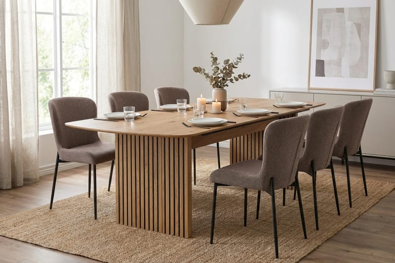 Richeto Spisegruppe Eik 240 cm med 6 Elsie Spisestoler - Eik/Grå - Møbler - Bord - Spisegruppe