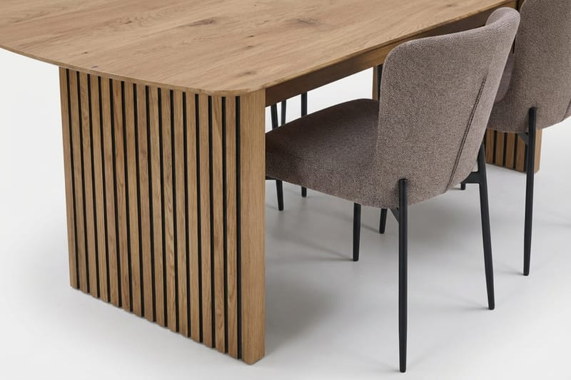 Richeto Spisegruppe Eik 240 cm med 6 Elsie Spisestoler - Eik/Grå - Møbler - Bord - Spisegruppe