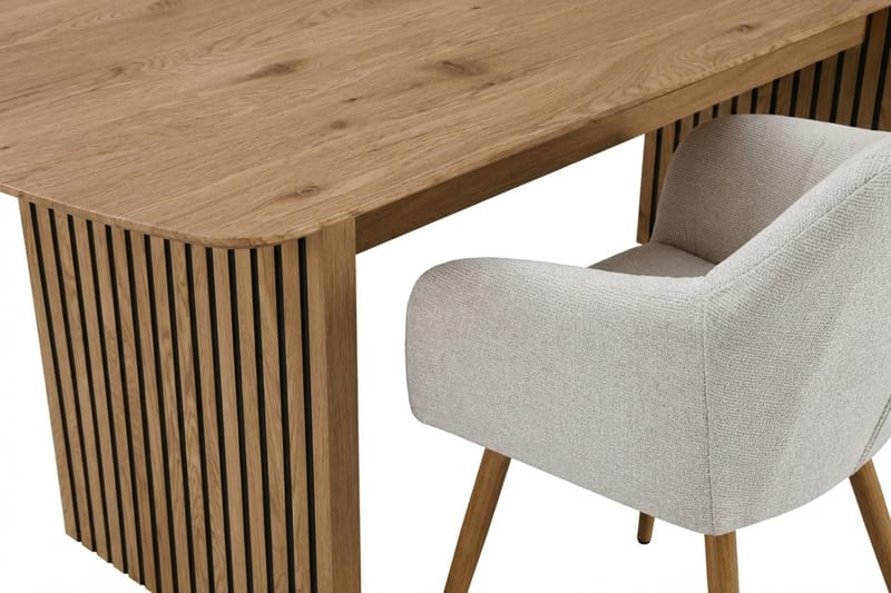Richeto Spisegruppe Eik 240 cm med 6 Filippa spisestoler - Eik/Hvit - Møbler - Bord - Spisegruppe