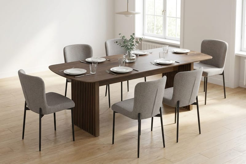 Richeto Spisegruppe Røkt Eik 210 cm med 6 Elsie Spisestoler - Røkt eik/Lys grå - Møbler - Bord - Spisegruppe