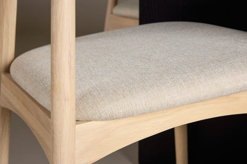 Rund spisegruppe Tyresö 120 cm rund med 4 Ven stoler - Svart/Whitewash - Møbler - Bord - Spisegruppe