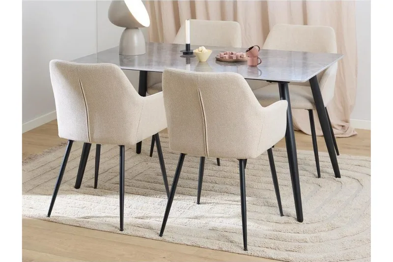 Sanjoan Spisegruppe 140 cm + 4 stk. Nielsby Spisestoler, Grå/Beige/Svart