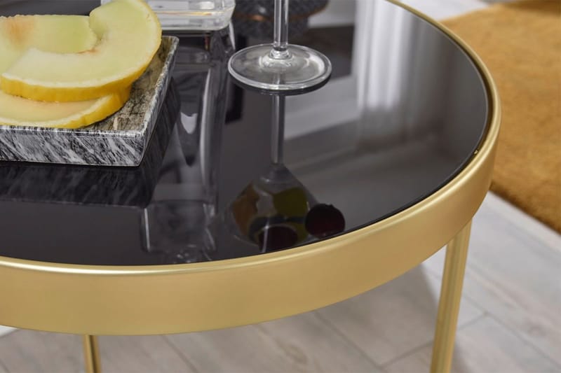 Thruston Drinkvogn 45x45 cm - Gull - Møbler - Bord - Serveringsvogn & serveringsbord - Trillebord & Serveringsbord