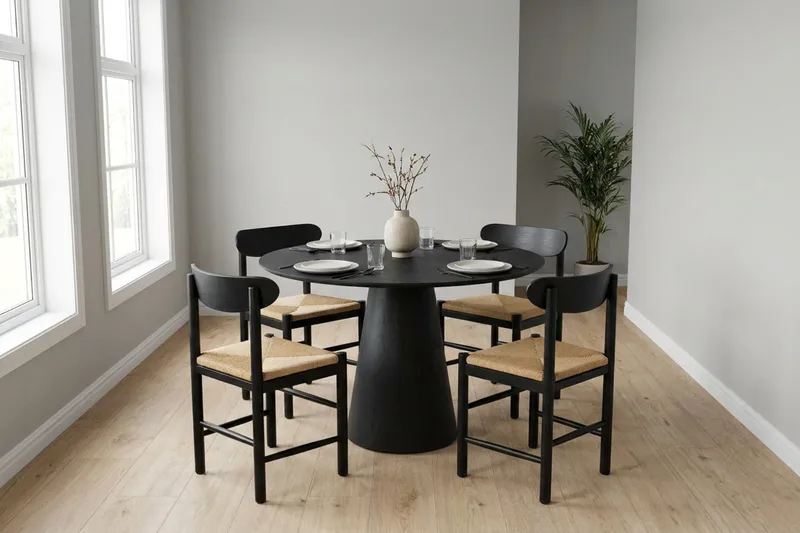 Siena spisegruppe rund 110 cm svart med 4 Malte spisestoler - Møbler - Bord - Spisegruppe