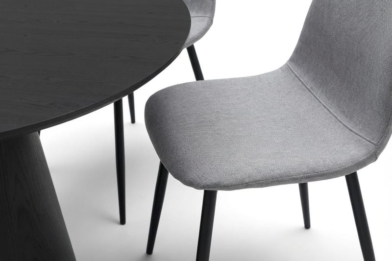 Siena spisegruppe rund 110 cm svart med 4 Nibe spisestoler - Svart - Møbler - Bord - Spisegruppe