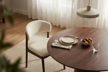 Siena spisegruppe rund 110 cm valnøtt med 4 Nala spisestoler - Valnøtt - Møbler - Bord - Spisegruppe