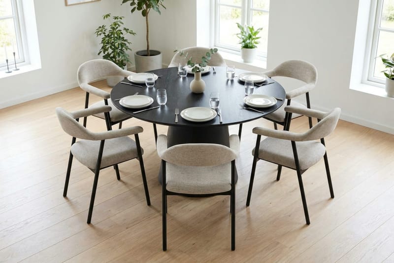 Siena spisegruppe rund 130 cm svart med 4 Ronja spisestoler - Svartbeiset eik - Møbler - Bord - Spisegruppe