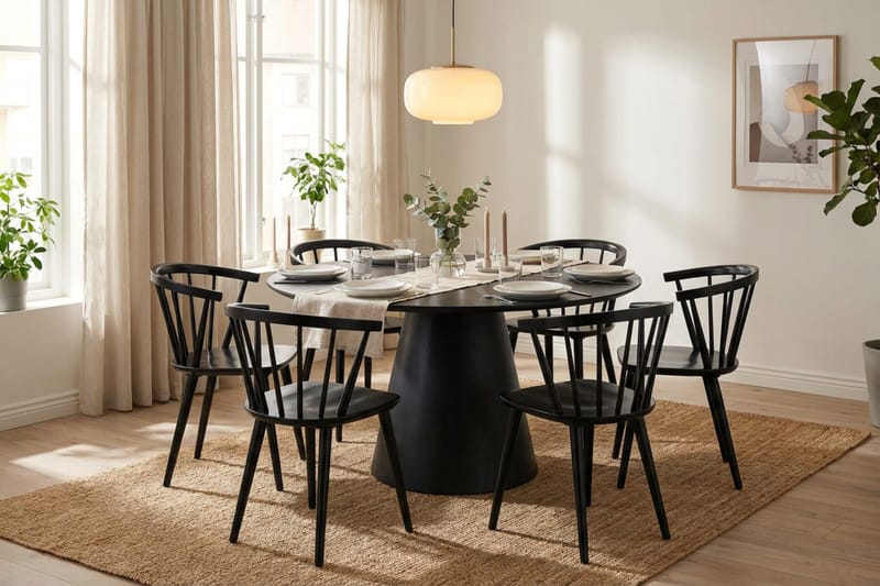 Siena spisegruppe rund 130 cm svart med 6 Tyrö spisestoler - Svart - Møbler - Bord - Spisegruppe