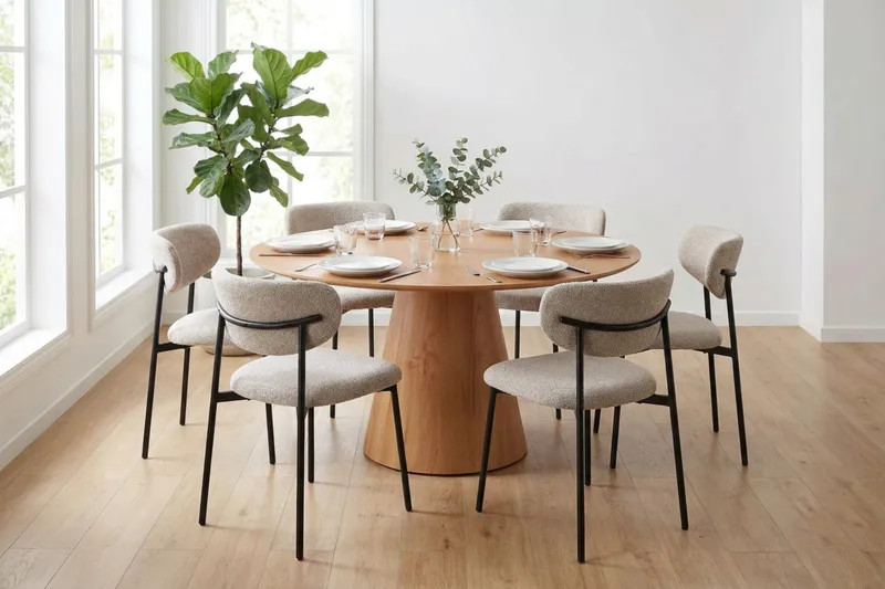 Siena spisegruppe rund 150 cm eik med 6 Lucy spisestoler - Eik - Møbler - Bord - Spisegruppe