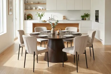 Siena spisegruppe rund 150 cm røkt eik med 6 Elsie spisestoler - Røkt eik/Beige - Møbler - Bord - Spisegruppe