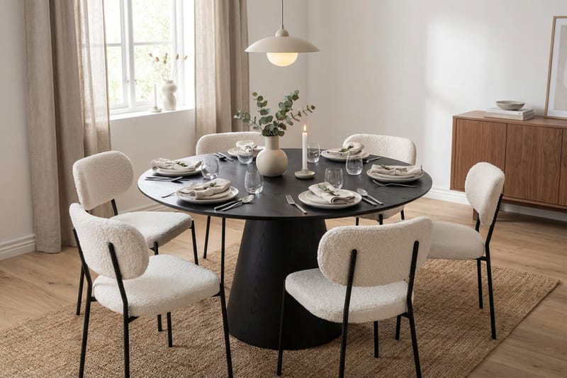 Siena Spisegruppe rund 150 cm Svart med 6 Gemmiano spisestoler - Svart - Møbler - Bord - Spisegruppe