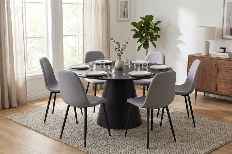 Siena spisegruppe rund 150 cm svart med 6 Nibe spisestoler - Svart - Møbler - Bord - Spisegruppe